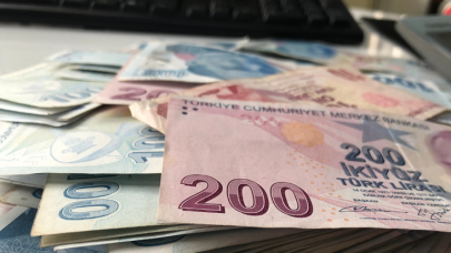 Emeklilere Bayram İkramiyesinin 5.000 TL Olacağı Konuşuluyor